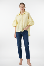 Camisa con botones y mangas globo