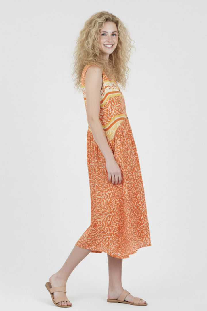 Robe sans manches à boutons Caravan