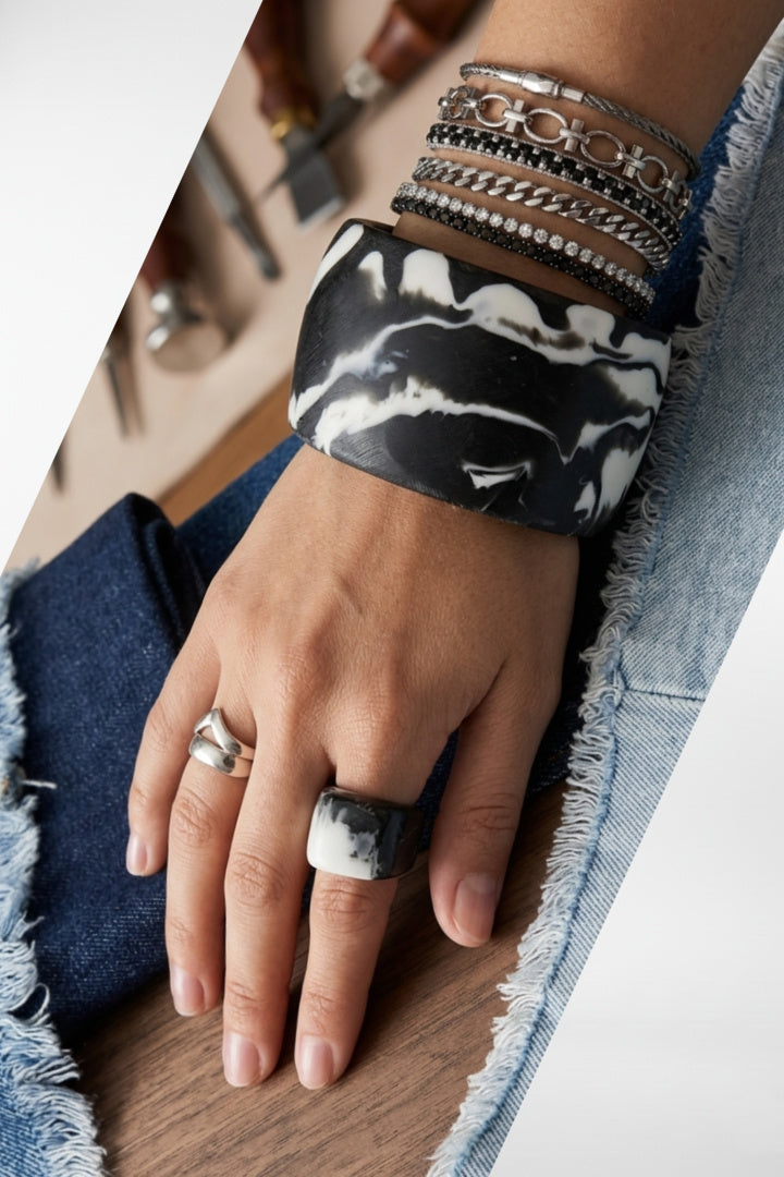 Chunky Bangle Black & White