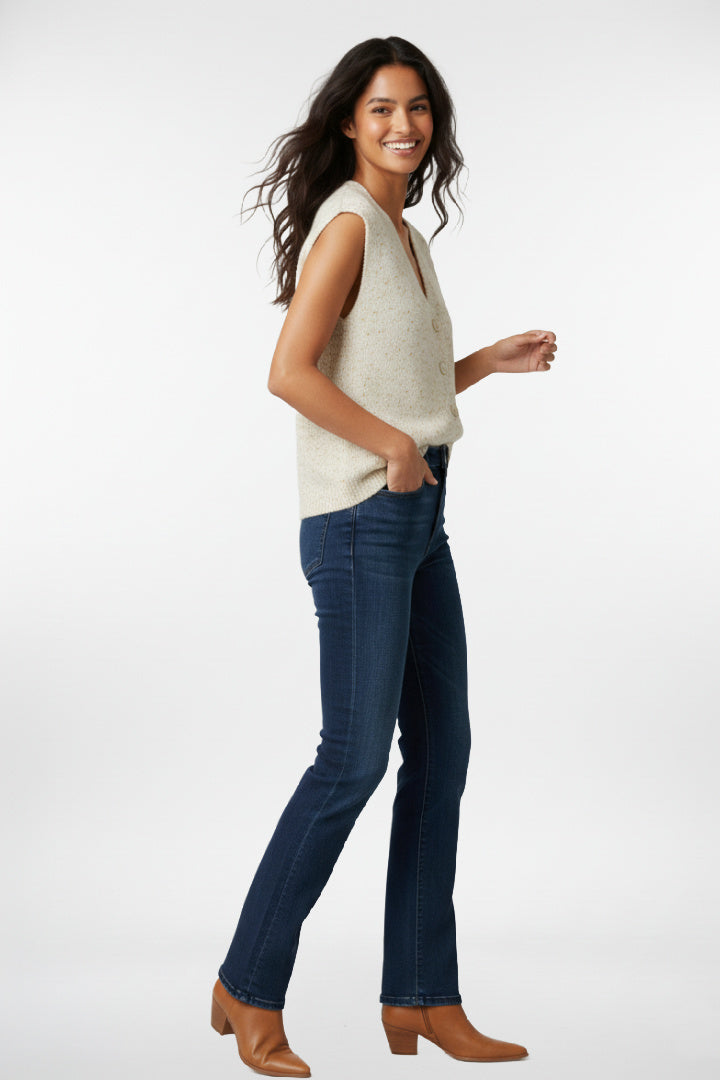 Ease Buttoned Knit Vest