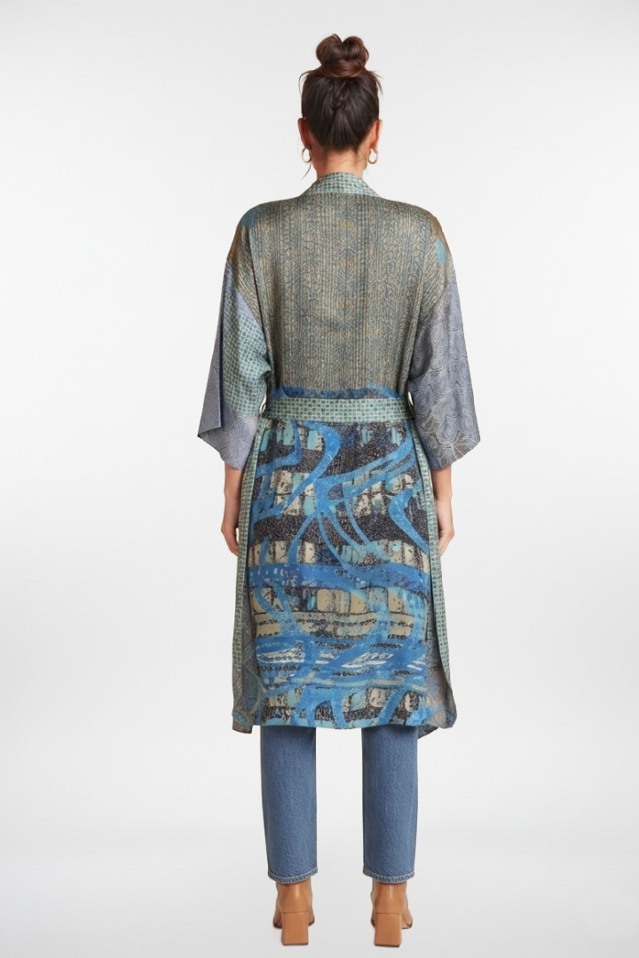 Gratitude Kimono Elevated- Classic Sleeves