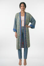 Kimono Hillside de talle alto y mangas anchas.