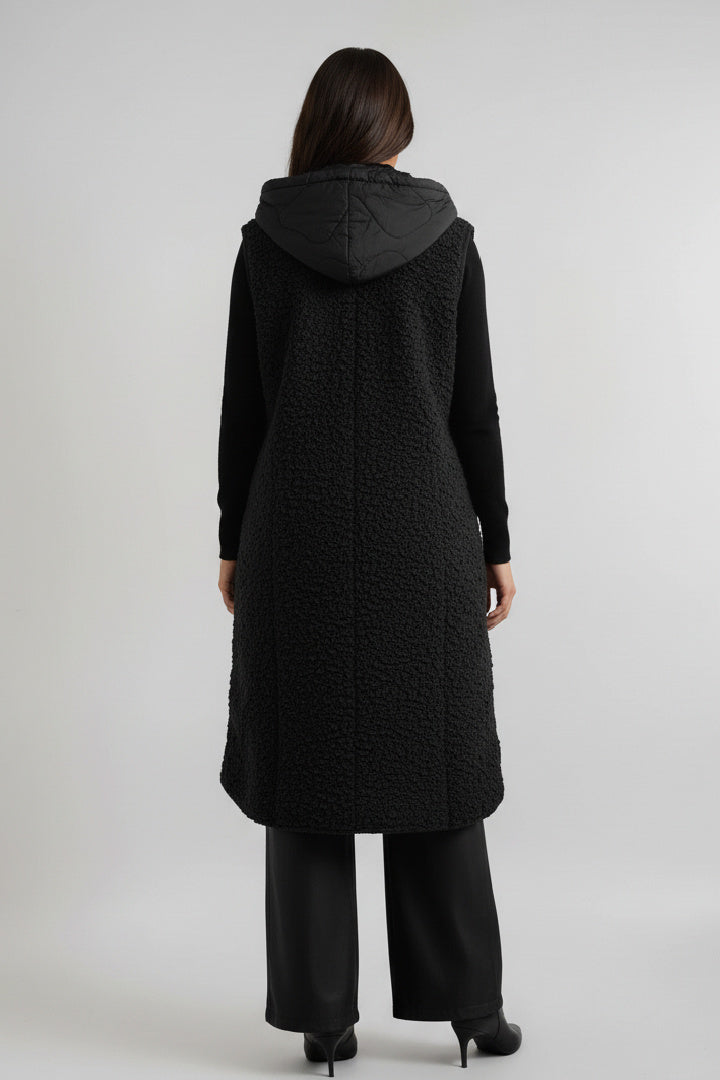 Lightweight No Sleeves Puffer Vest