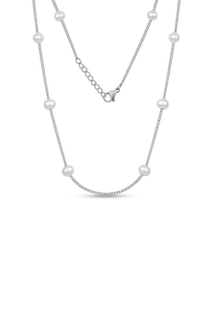 Collar minimalista con perlas separadas