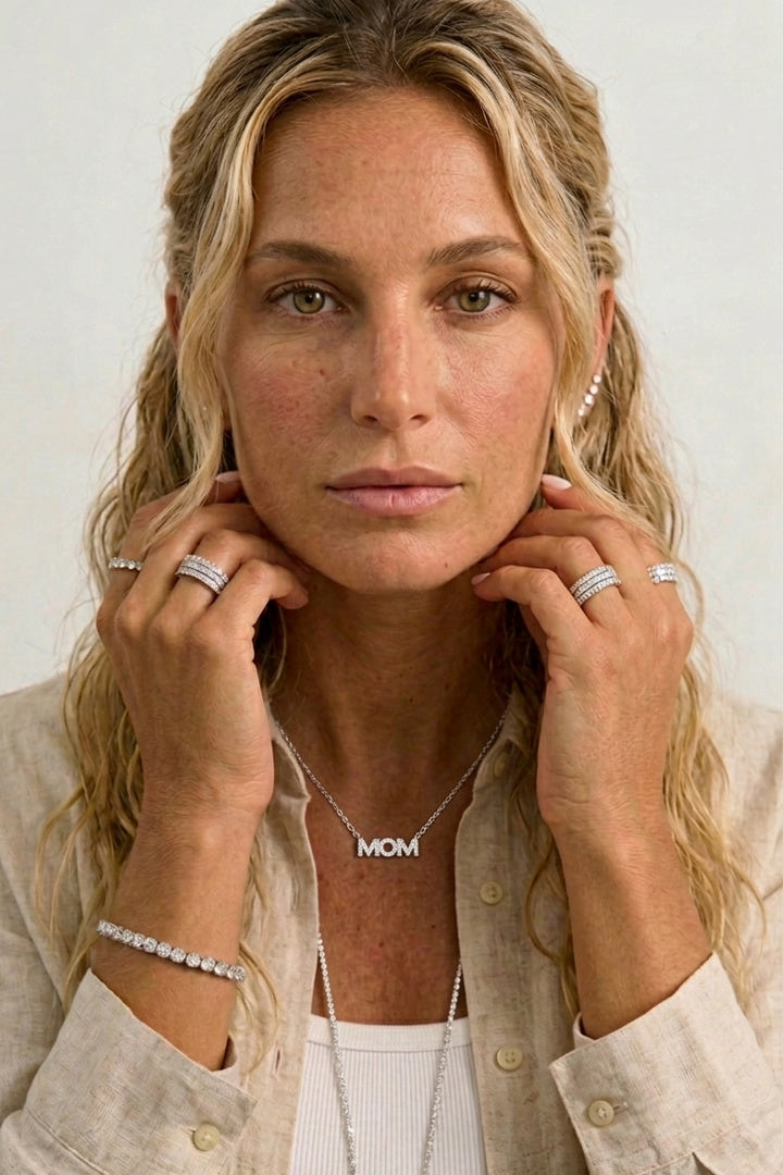 Collar con el nombre de mamá