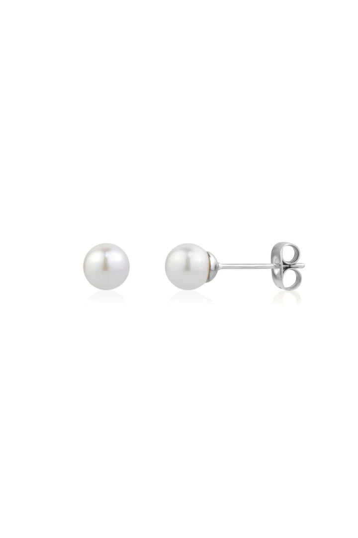 Shell Pearl Stud Earrings