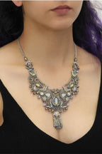 Shivering Moonlight Set, Argent Necklace