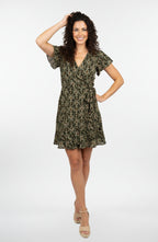 Vestido corto cruzado de estilo caprichoso