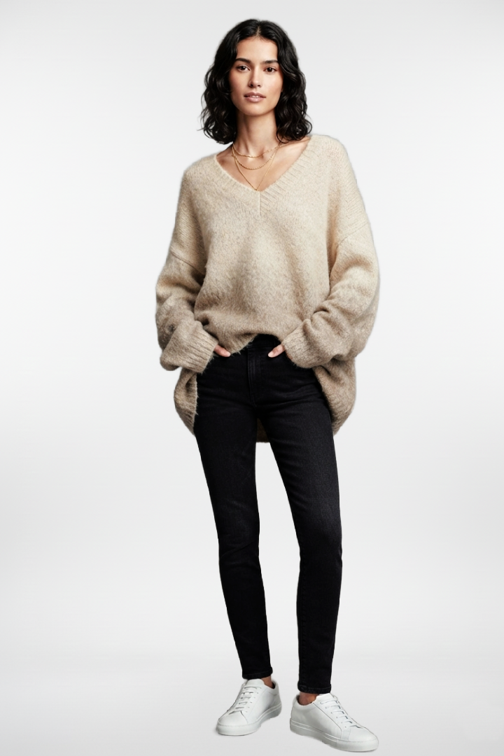 Sleeve V-Neck Dye Sweater