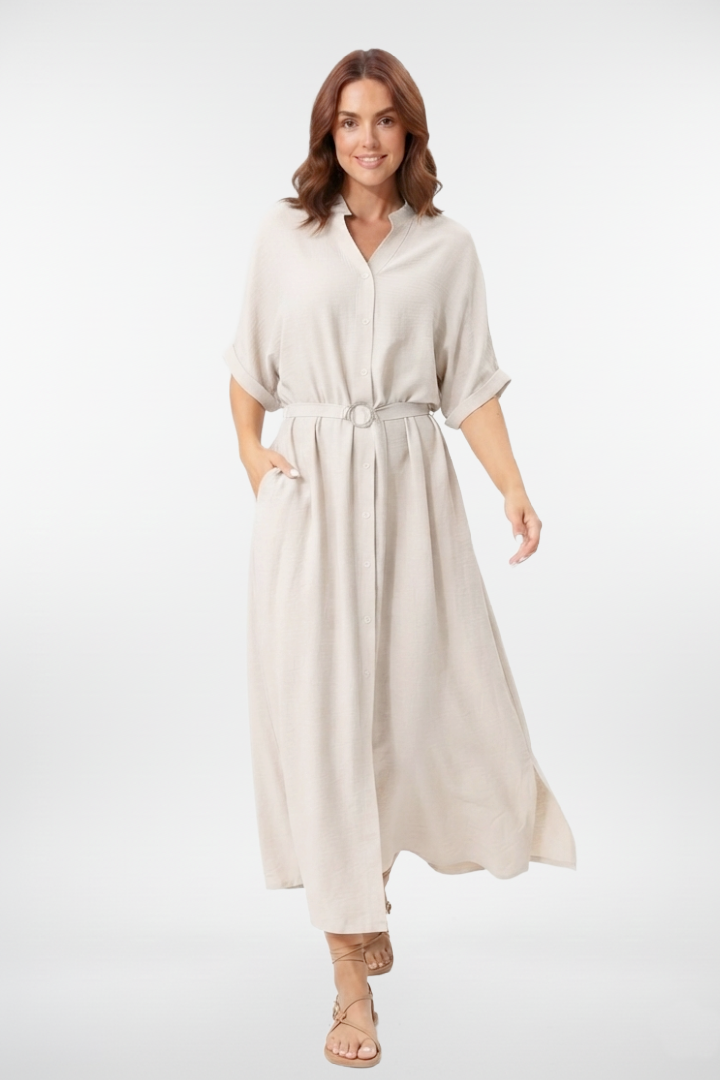 Vestido camisero de elegancia atemporal