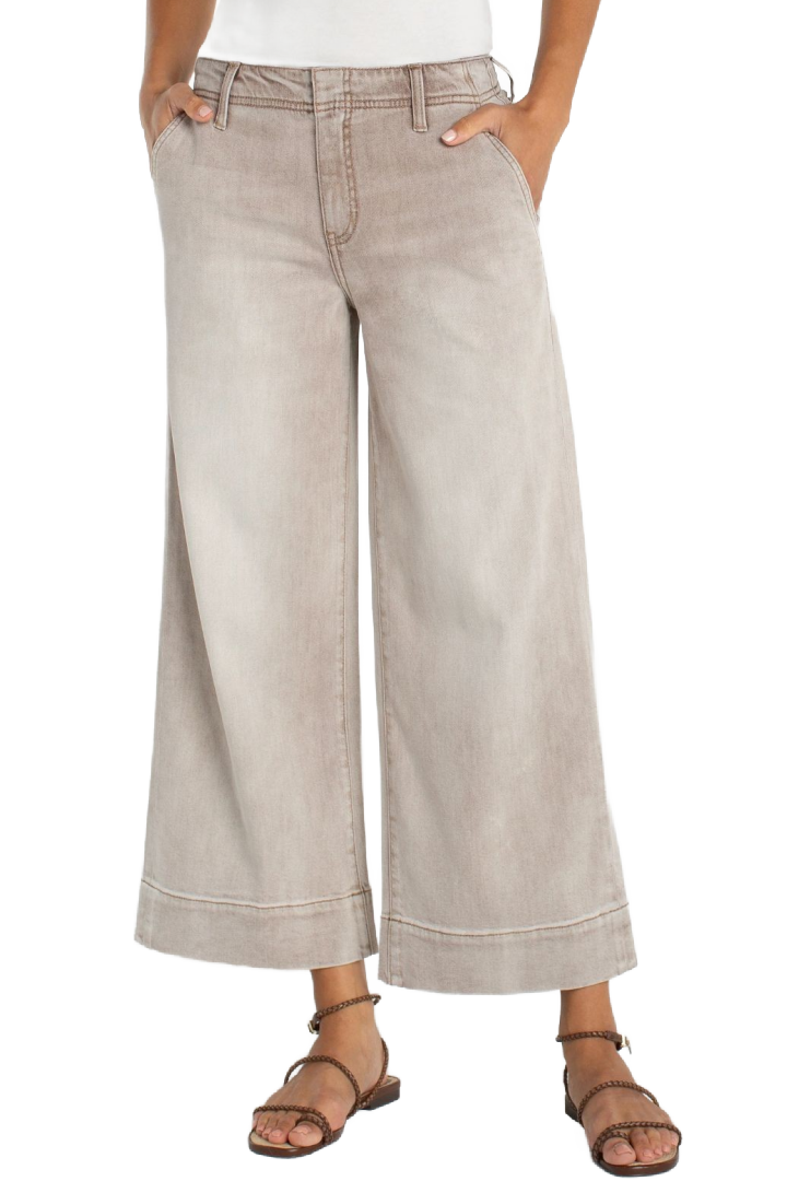 Weekender Crop Antique Wash
