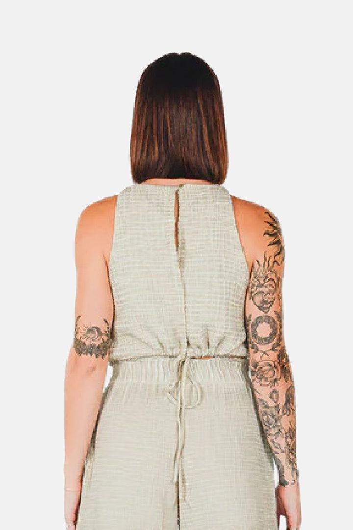 Gray Crinkle Keyhole Tank Top